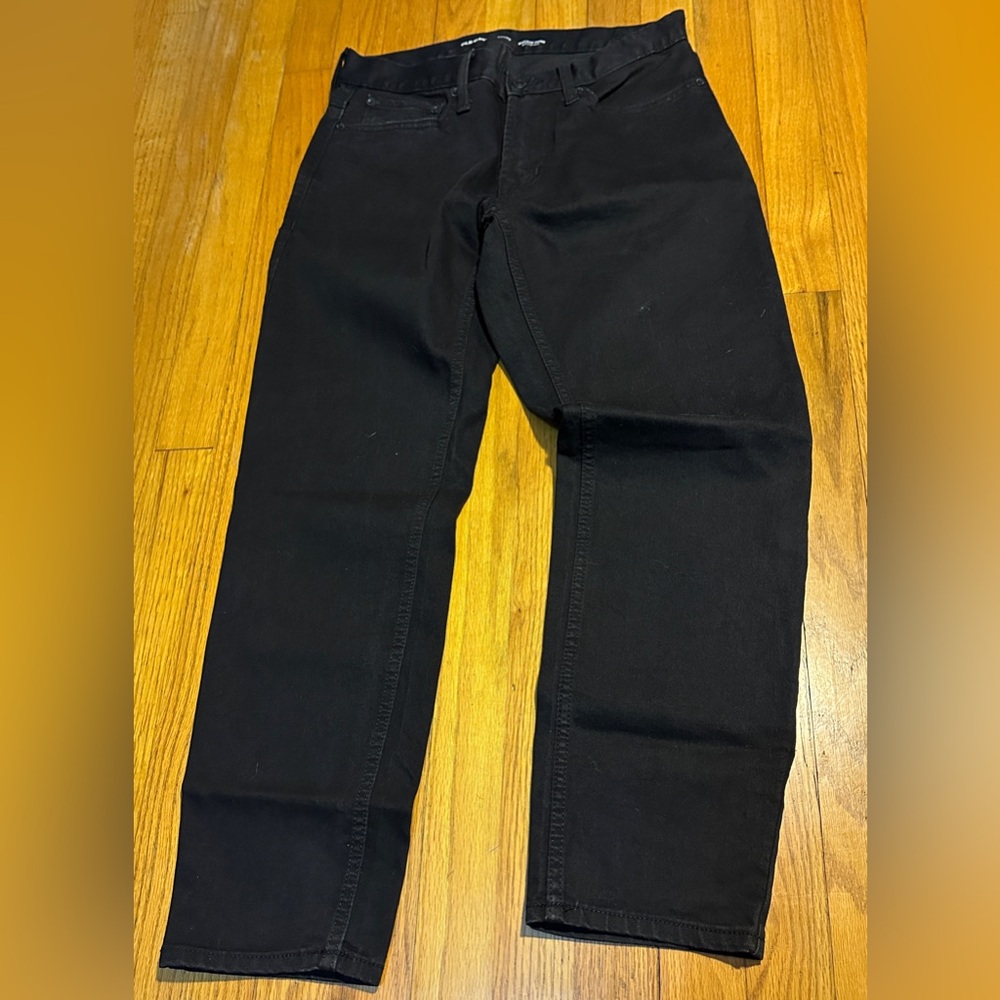 Mens30”x30” BLACK JEANS, NWOT Athletic taper built in flex,